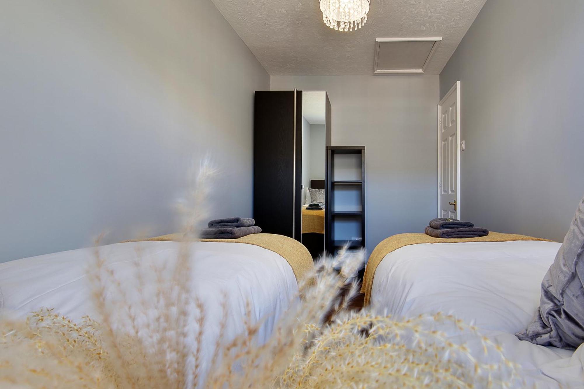 14 Oxford Mews - 5 Star Living For Up To 10 People Villa เซาธ์แธมป์ตัน ภายนอก รูปภาพ
