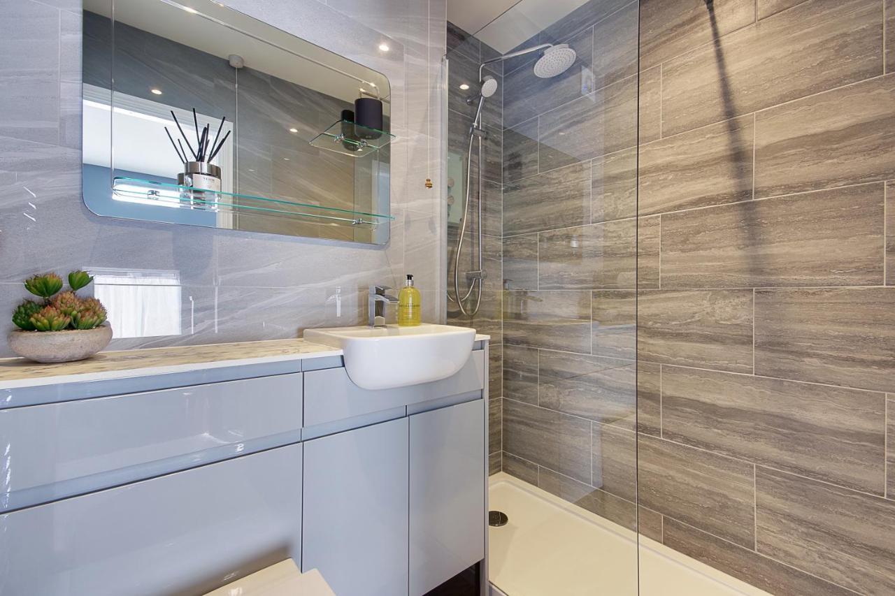 14 Oxford Mews - 5 Star Living For Up To 10 People Villa เซาธ์แธมป์ตัน ภายนอก รูปภาพ