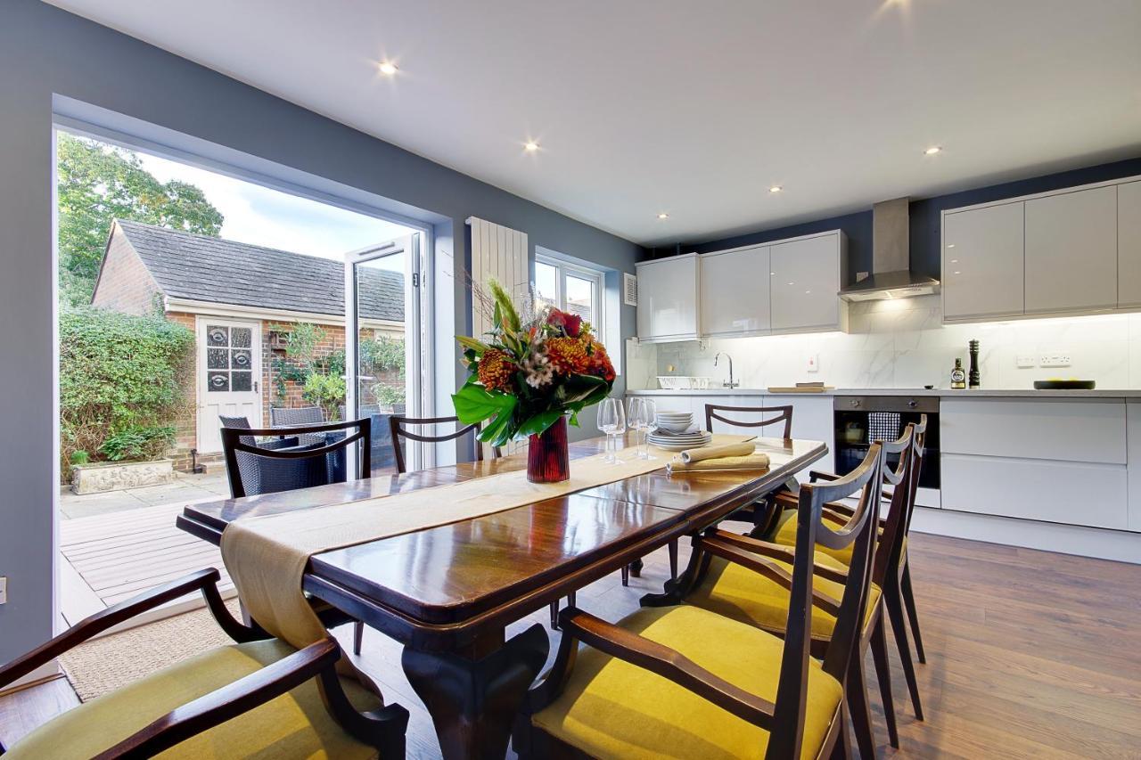 14 Oxford Mews - 5 Star Living For Up To 10 People Villa เซาธ์แธมป์ตัน ภายนอก รูปภาพ